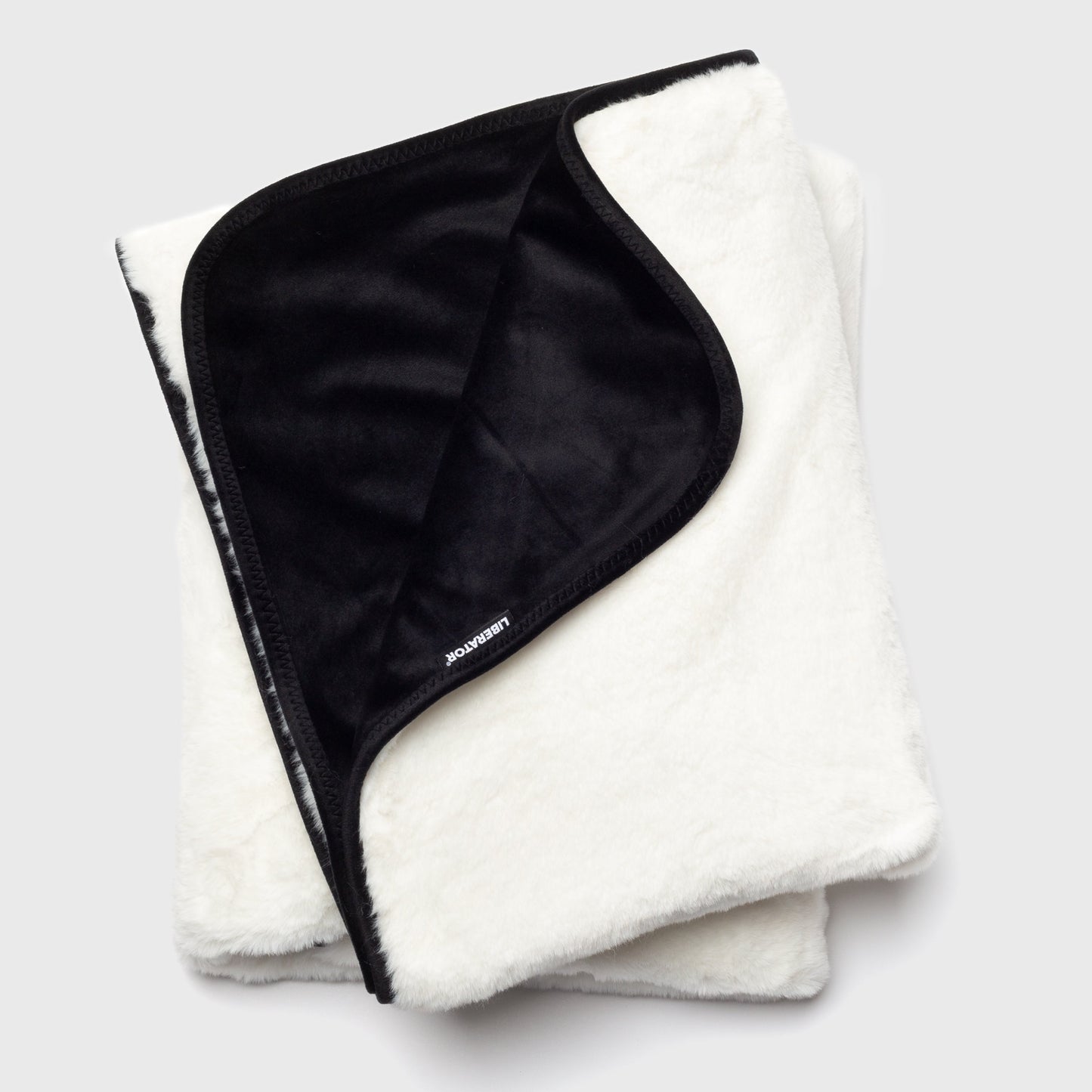 Splashproof Throw – Faux Fur